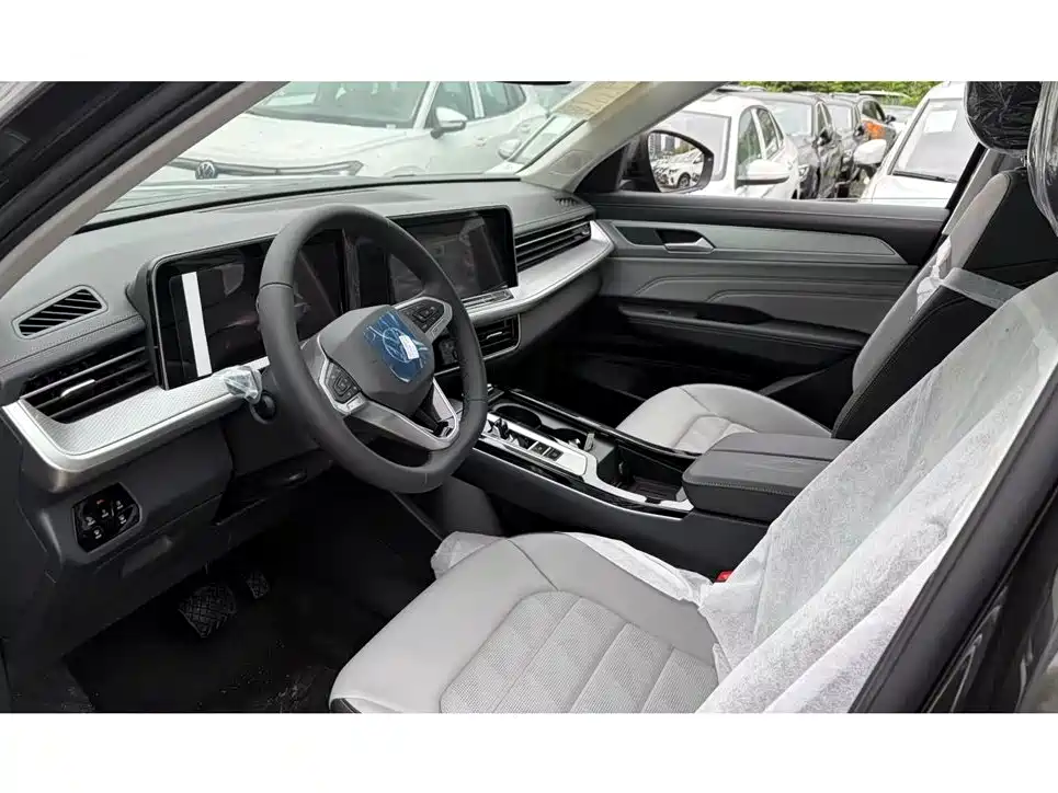 Volkswagen Talagon 2026 330TSI Luxury Cruising Shared Edition фото 8