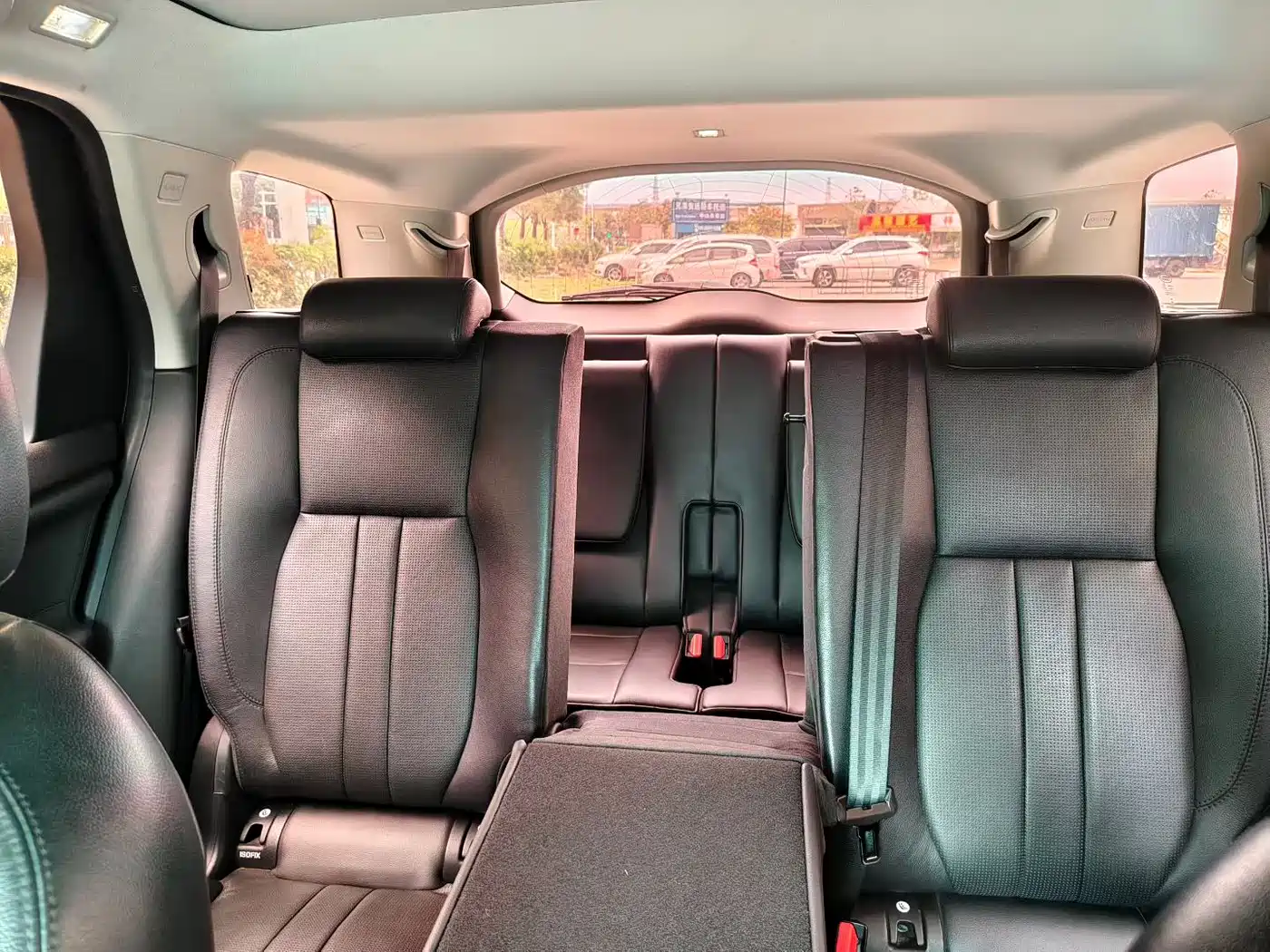 Land Rover Discovery Sport 2018 240PS HSE Edition фото 6