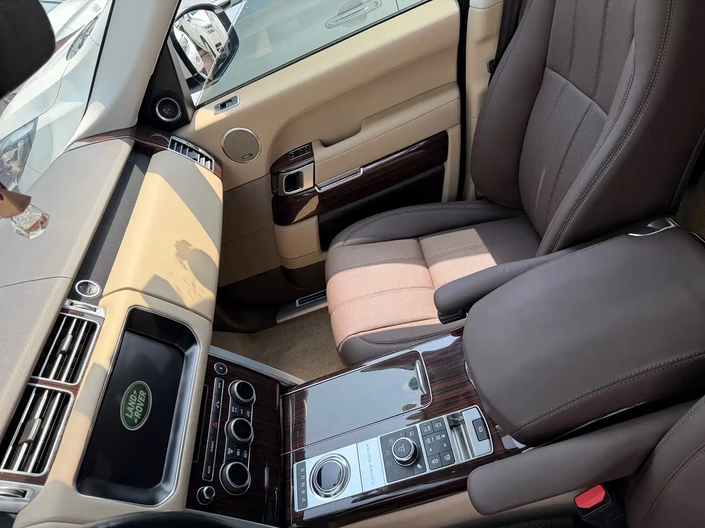 Land Rover Range Rover фото 3