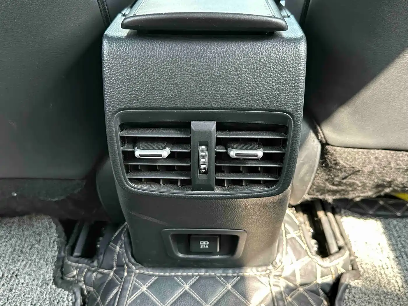 Toyota Levin 2022 Dual Engine 1.8H E-CVT Sport Edition фото 26