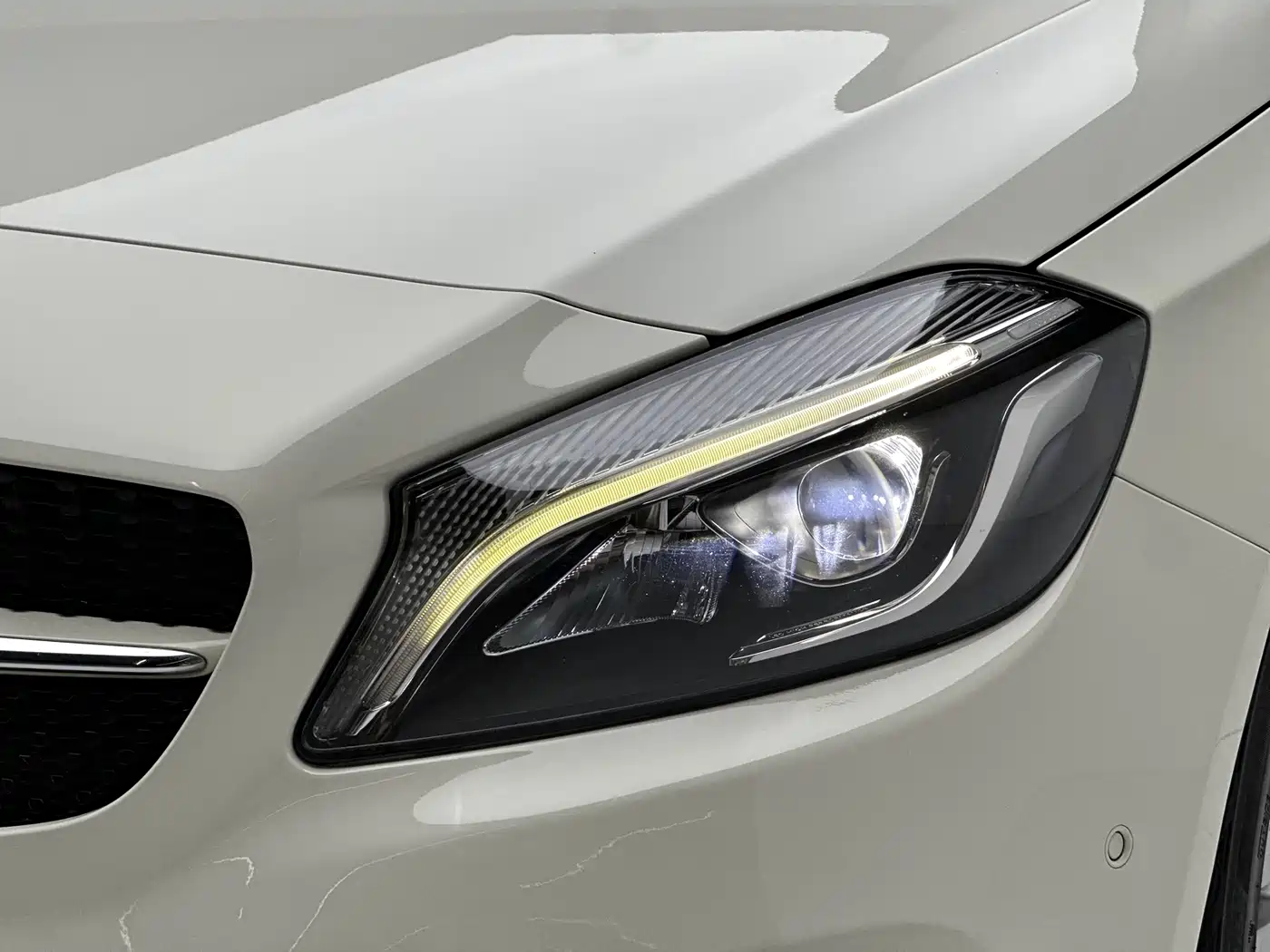 Mercedes-Benz A-Class (Import) 2017 A 200 Dynamic Edition фото 17