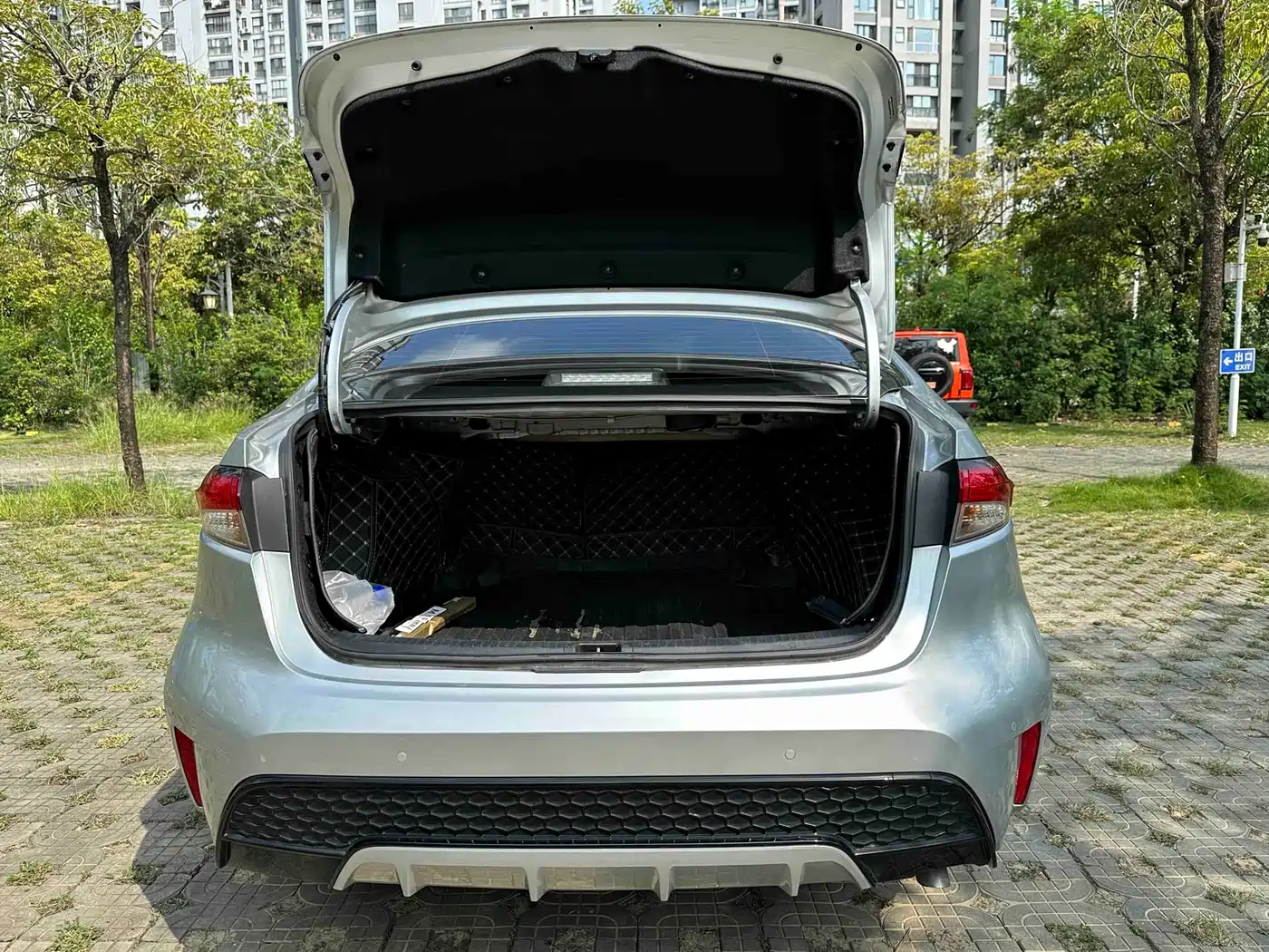 Toyota Levin 2022 Dual Engine 1.8H E-CVT Sport Edition фото 12