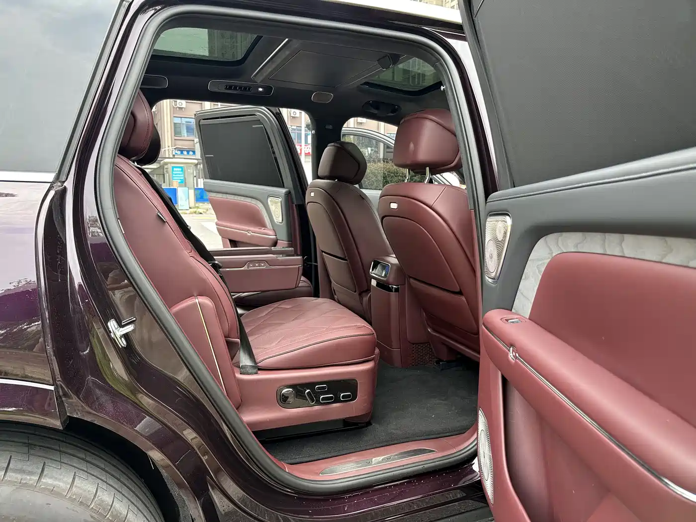 Voyah Auto VOYAH Taisan 2026 Model Base фото 6