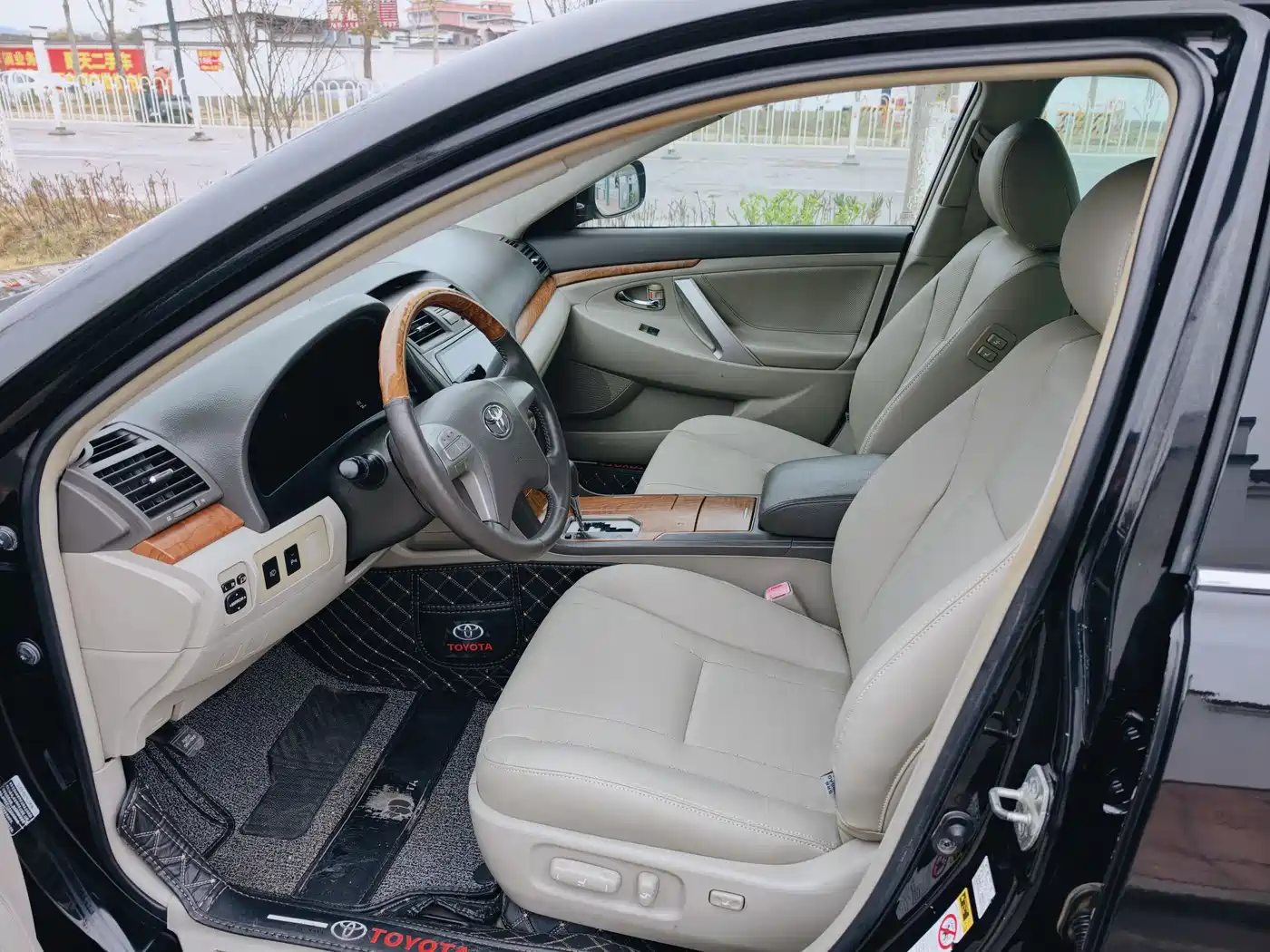 Toyota Camry 2009 Model 200G Luxury Edition фото 4