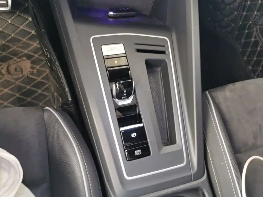 Volkswagen Golf 2021 280TSI DSG R-Line фото 14