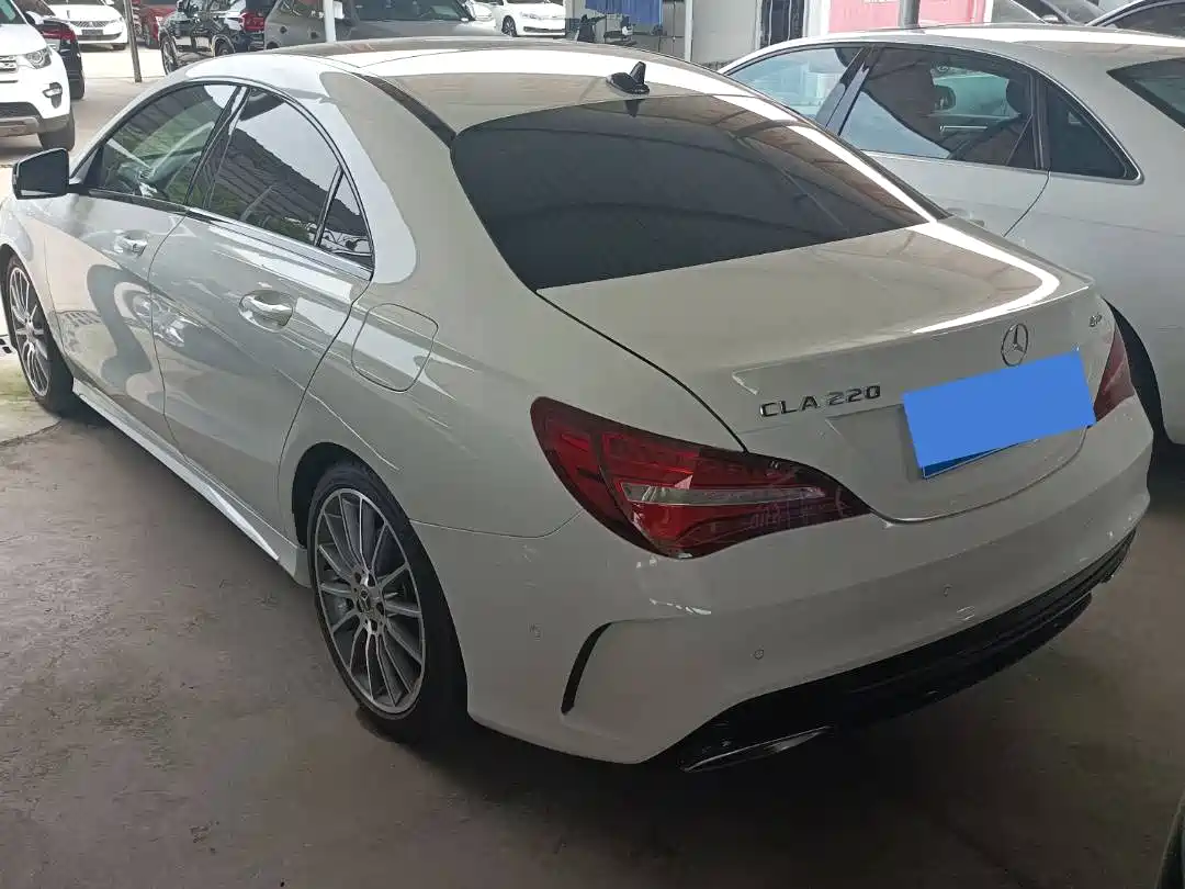 Mercedes-Benz CLA (Import) 2018 CLA 220 4MATIC фото 15
