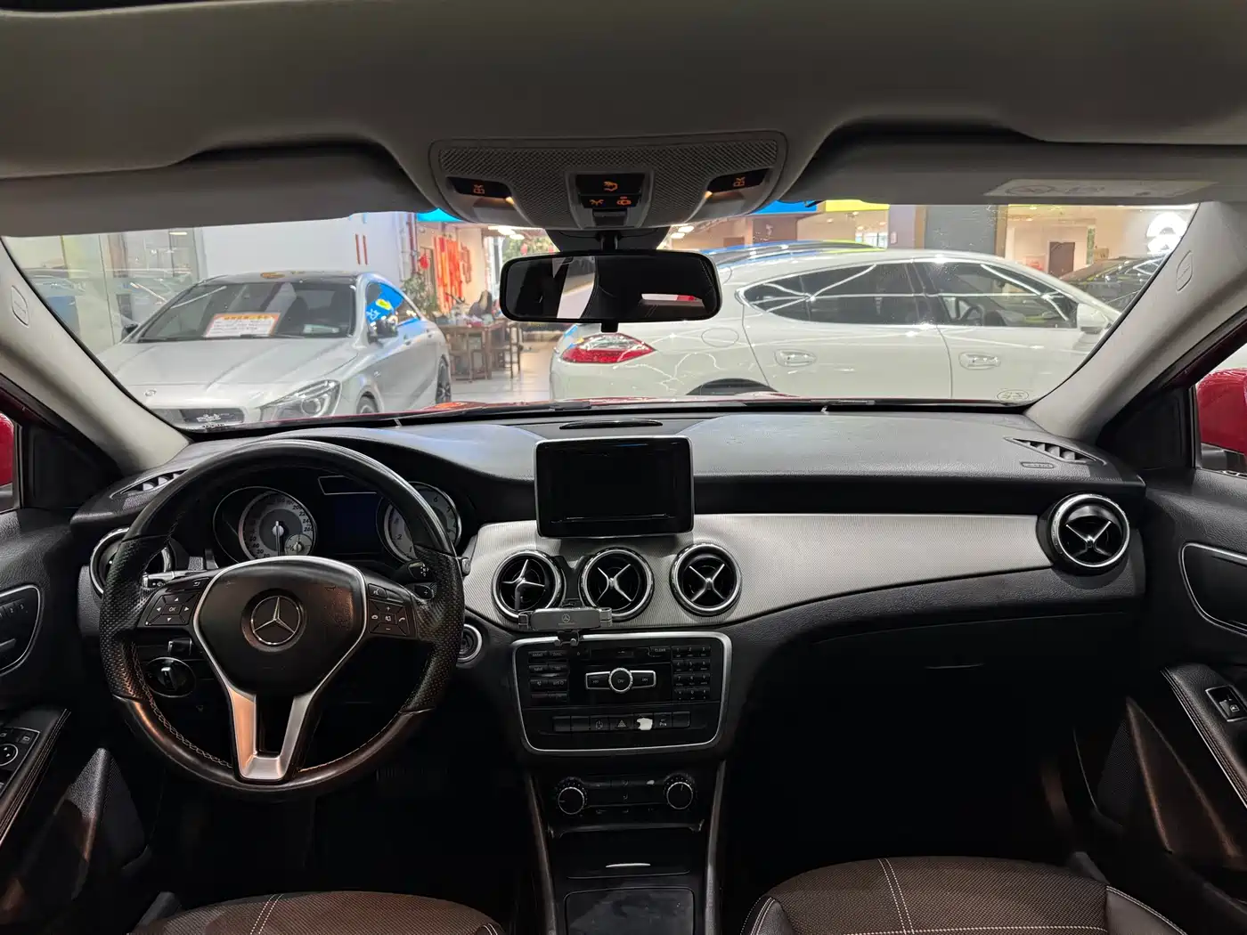 Mercedes-Benz GLA (Import) 2015 GLA 200 фото 9