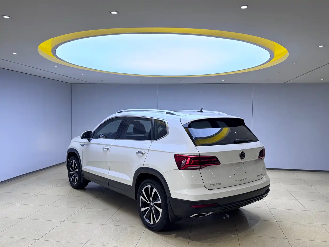 Volkswagen Tharu 2021 Model 280TSI 2WD Luxury Edition фото 4