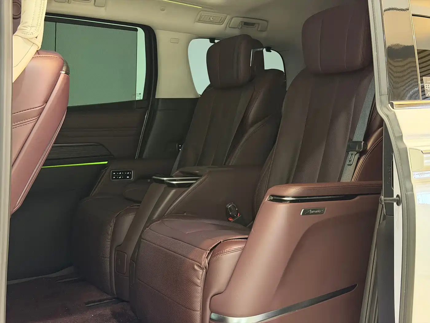Buick Century 2023 2.0T 6-Seat World Edition фото 9