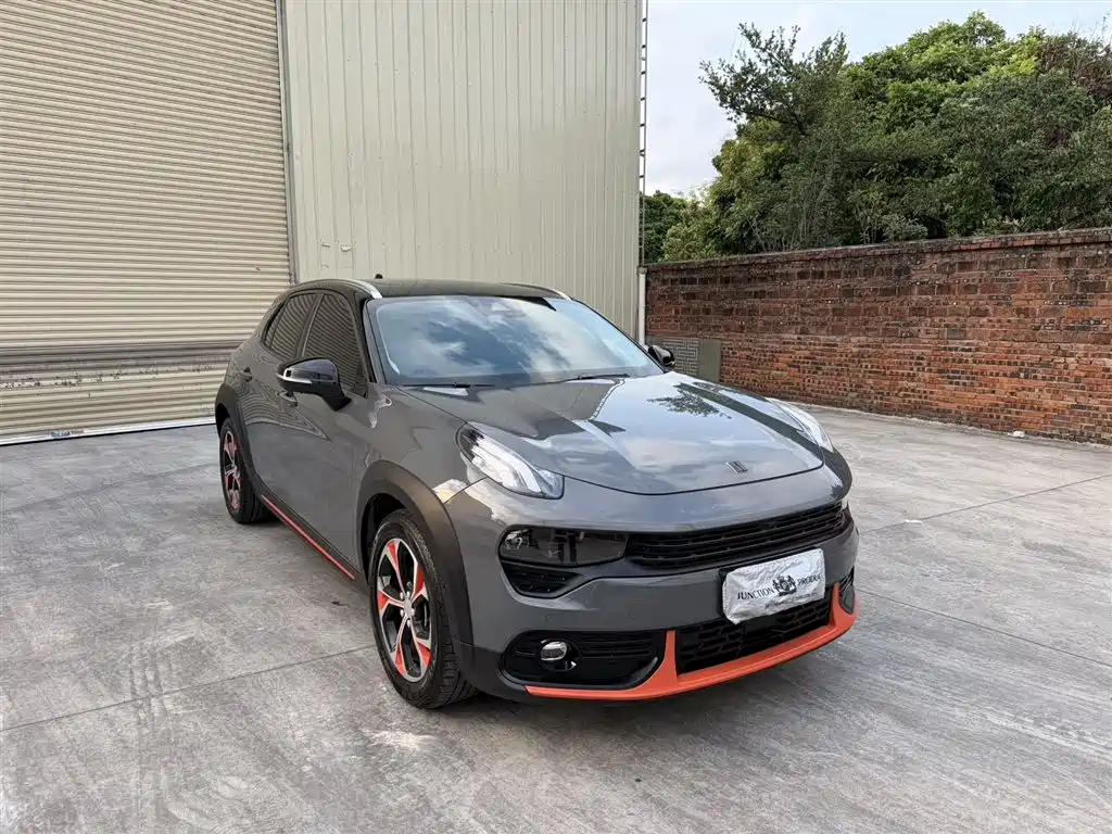 Lynk & Co 02 2019 1.5T DCT 2WD Shine Pro Edition China VI фото 3
