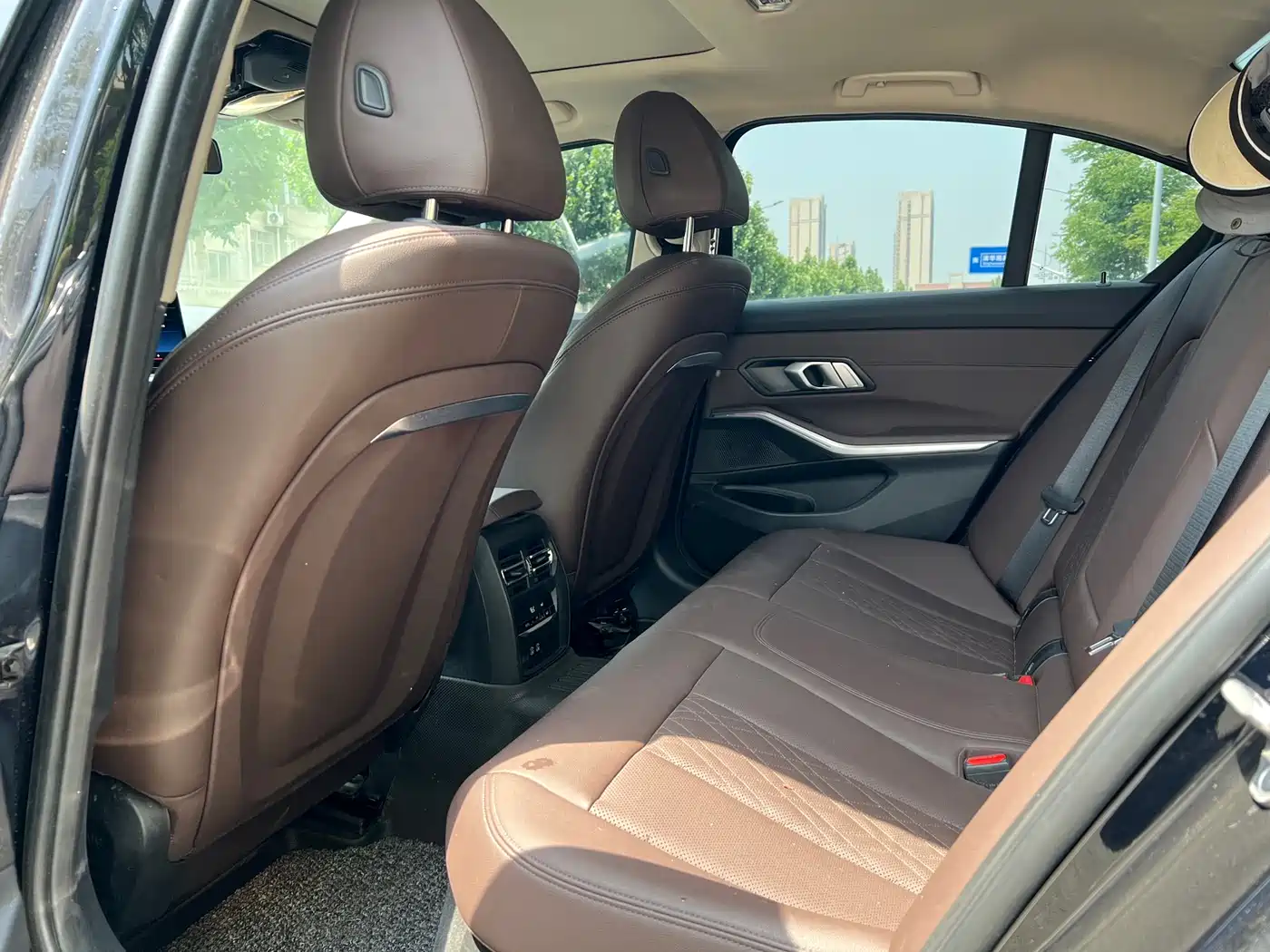 BMW 3 Series 2023 325i M Sport Package фото 6