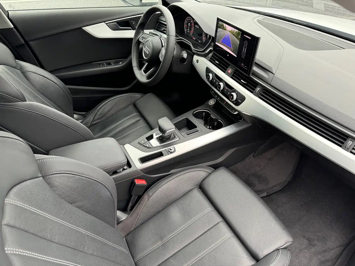 Audi A4L 2022 40 TFSI Fashion Dynamic фото 11