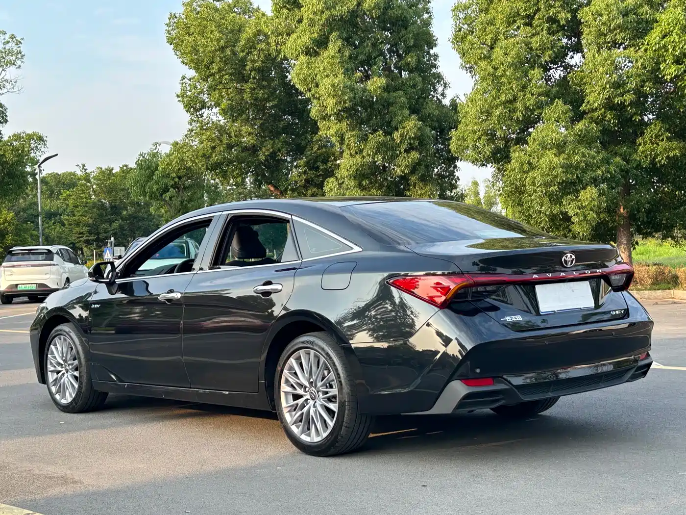 Toyota Avalon 2024 Hybrid 2.0L Luxury Edition фото 20