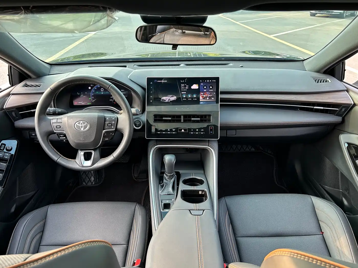 Toyota Avalon 2024 Hybrid 2.0L Luxury Edition фото 8
