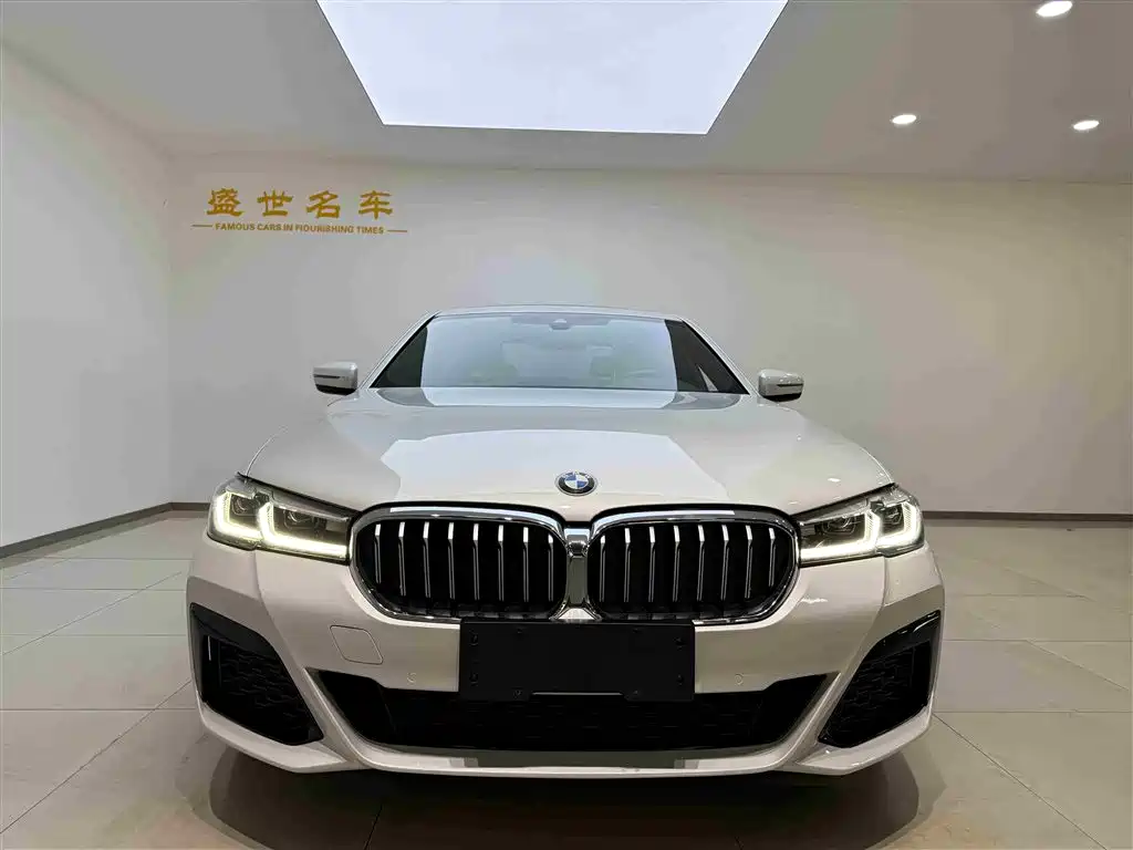 BMW 5 Series 2022 525Li M Sport Package фото 2