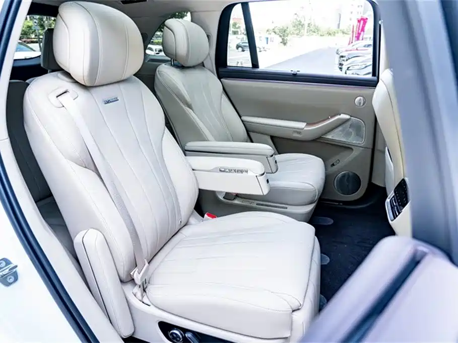 AITO Wenjie AITO M7 2026 Extended Range Base Model 6-Seater фото 24