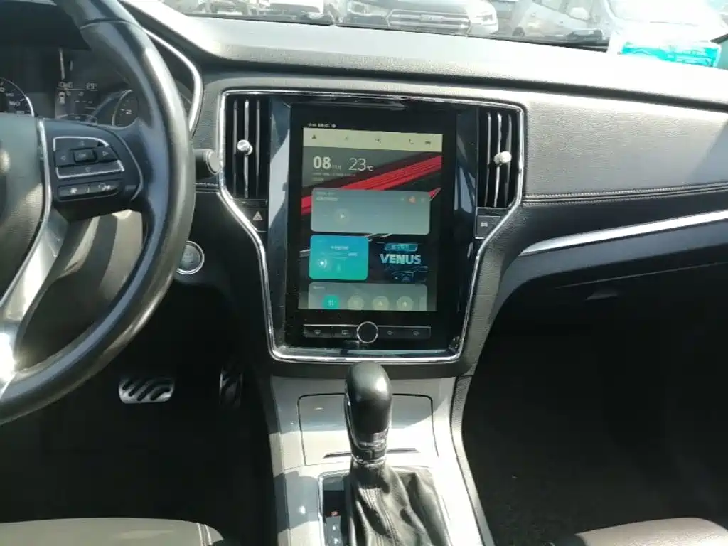 Roewe RX5 2016 2016 20T 2WD Automatic Internet Smart Edition