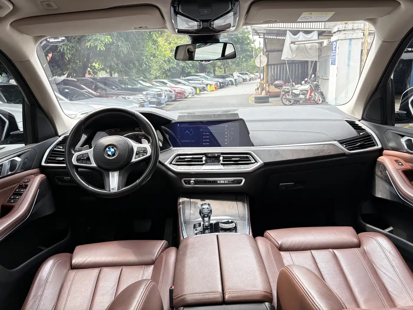 BMW X5 (Import) 2019 xDrive40i M Sport Package фото 13