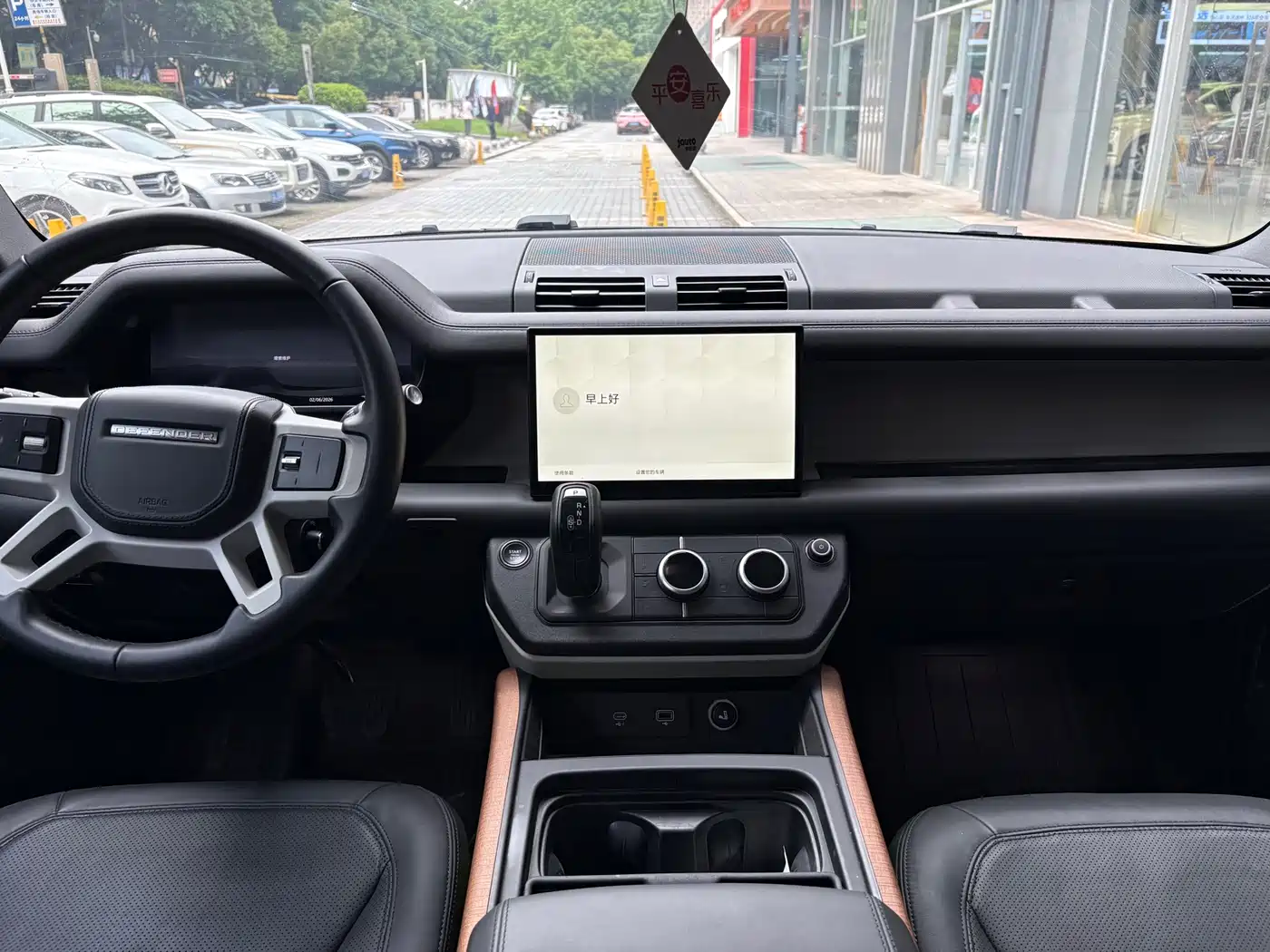Land Rover Defender 2023 Facelift 110 3.0T P400 Dark Special Edition фото 8