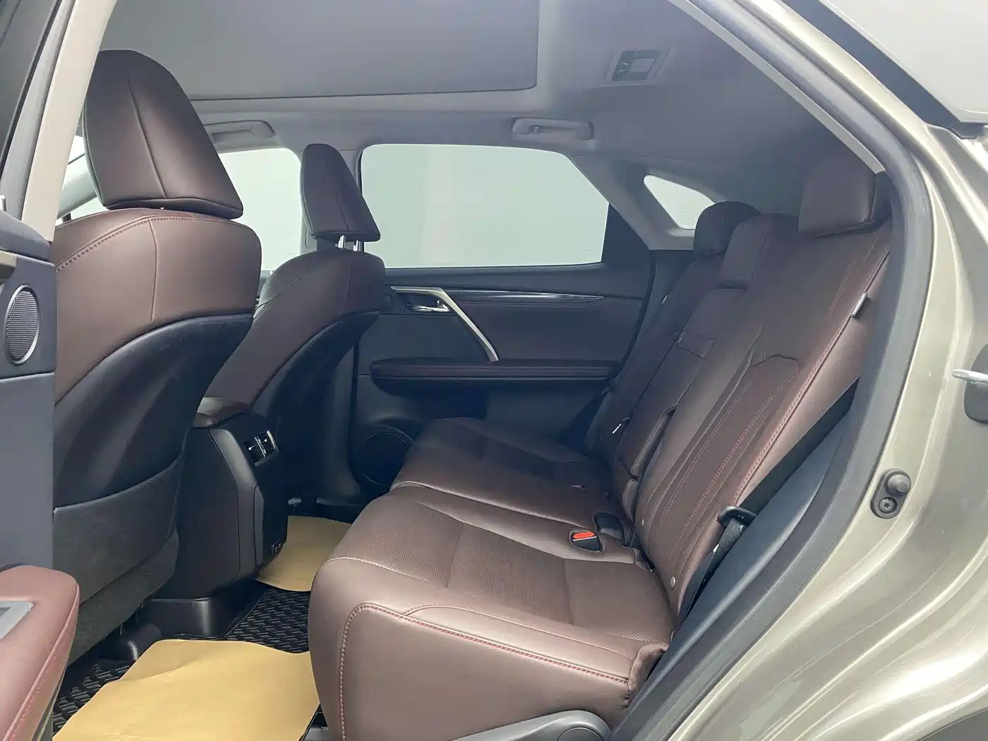 Lexus RX 2020 Facelift 300 AWD Elegance Edition фото 18