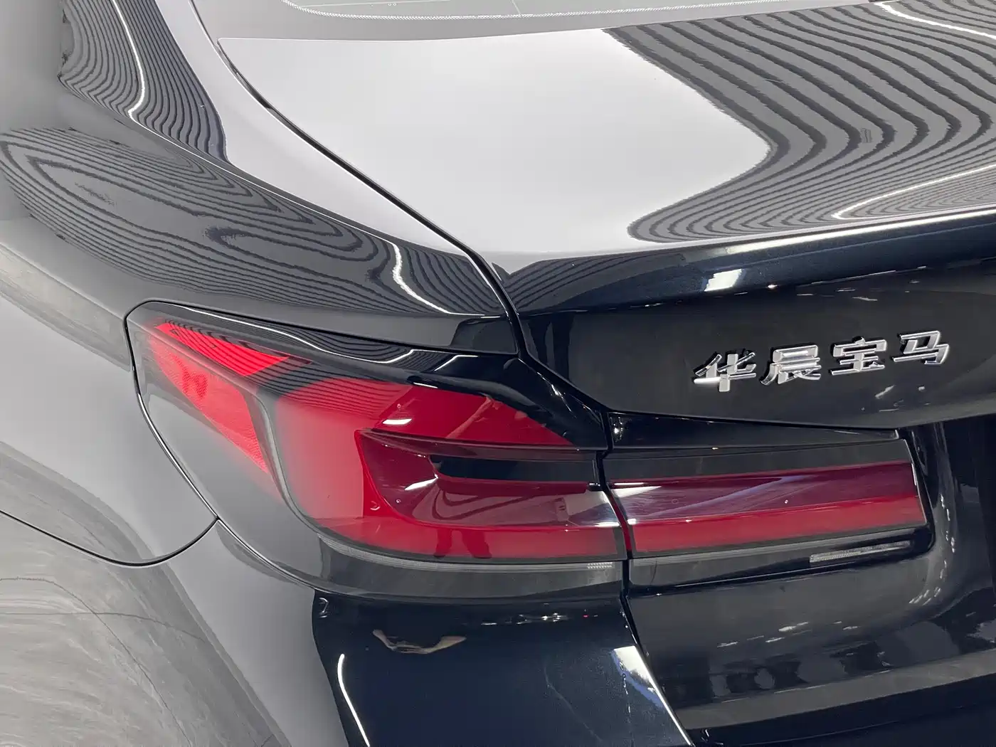 BMW 5 Series 2023 530Li Leading M Sport Package фото 20