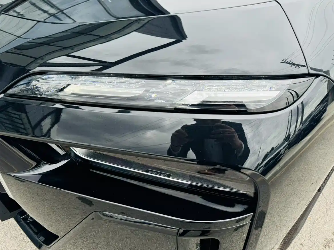 BMW 7 Series 2023 740Li Exclusive M Sport Package фото 34