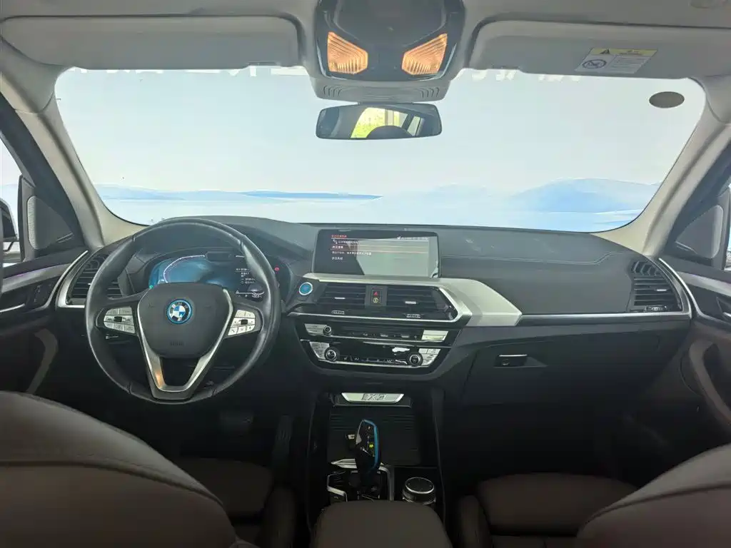 BMW iX3 2021 2021 Pioneer