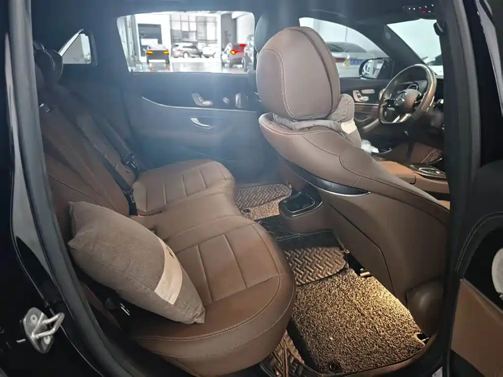 Mercedes-Benz E-Class 2023 E 300 L Sport Luxury фото 11