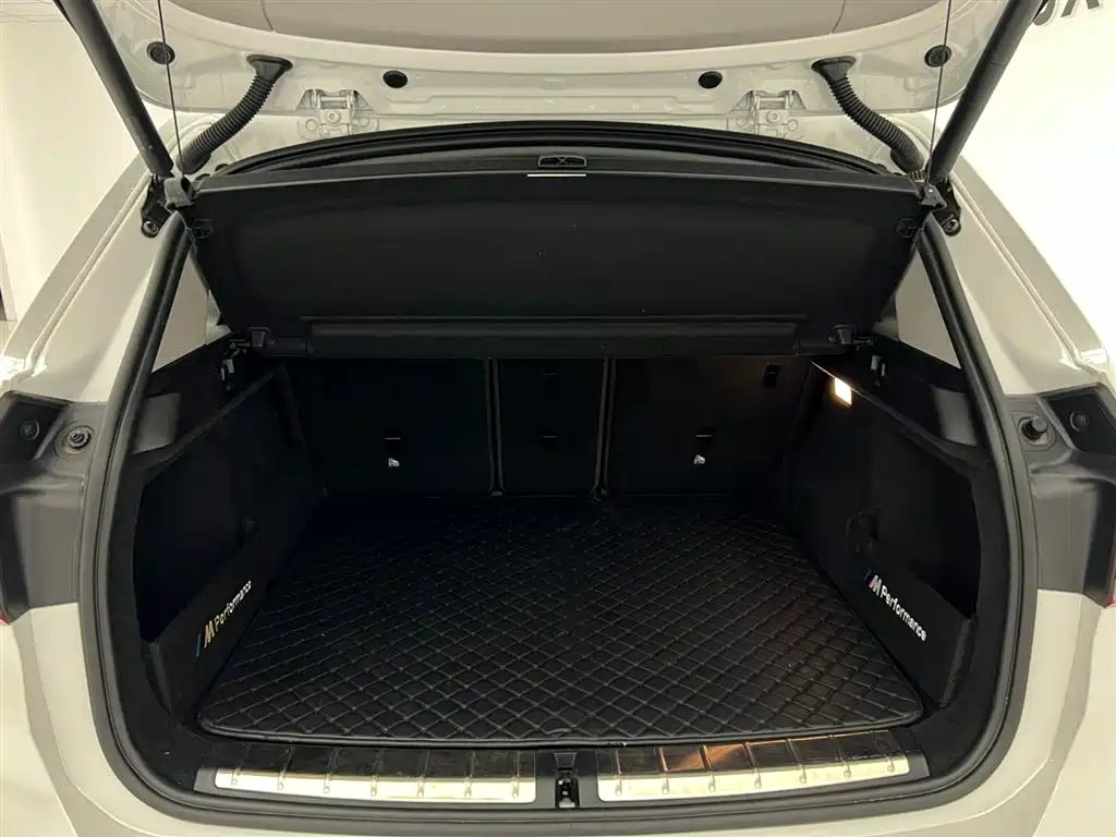 BMW X1 2022 sDrive20Li Premium фото 10