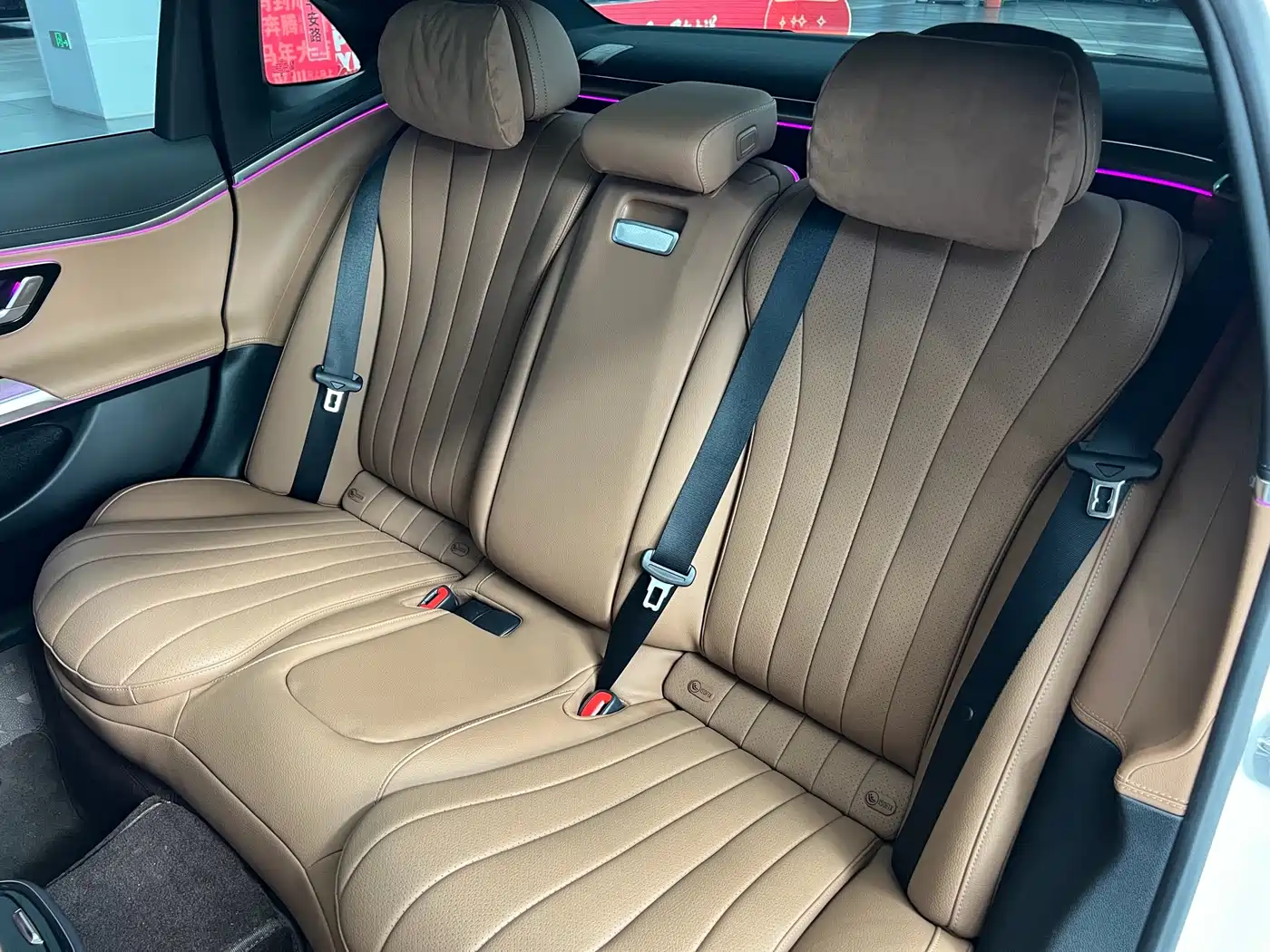 Mercedes-Benz E-Class 2024 Model E 260 L фото 44