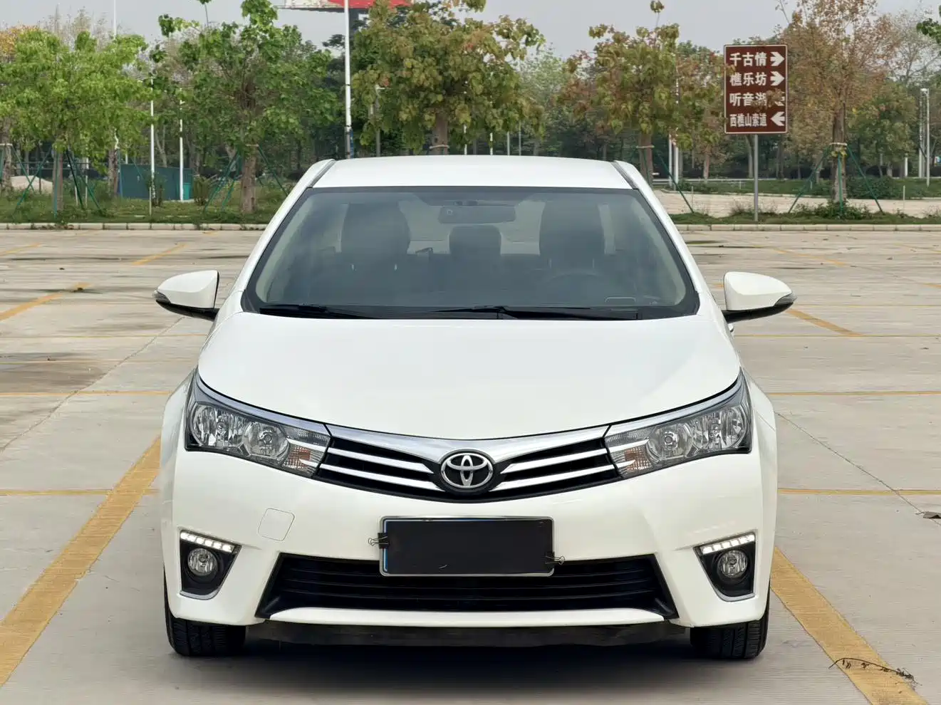 Toyota Corolla 2017 1.6L CVT GL фото 3