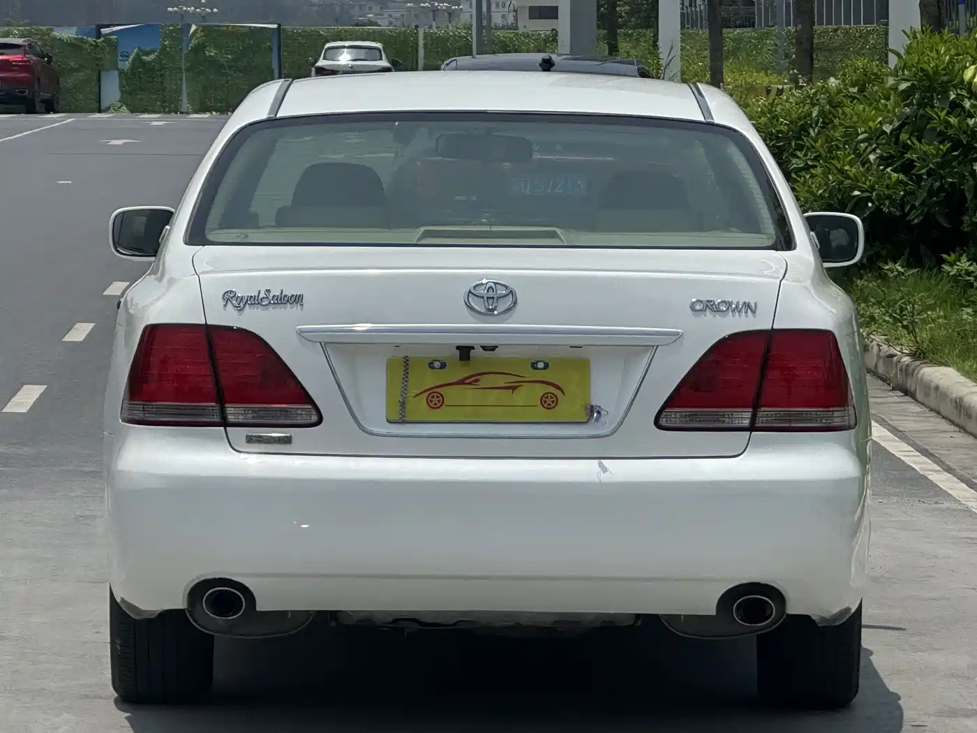 Toyota Crown 2005 Model 3.0L Royal Saloon фото 5