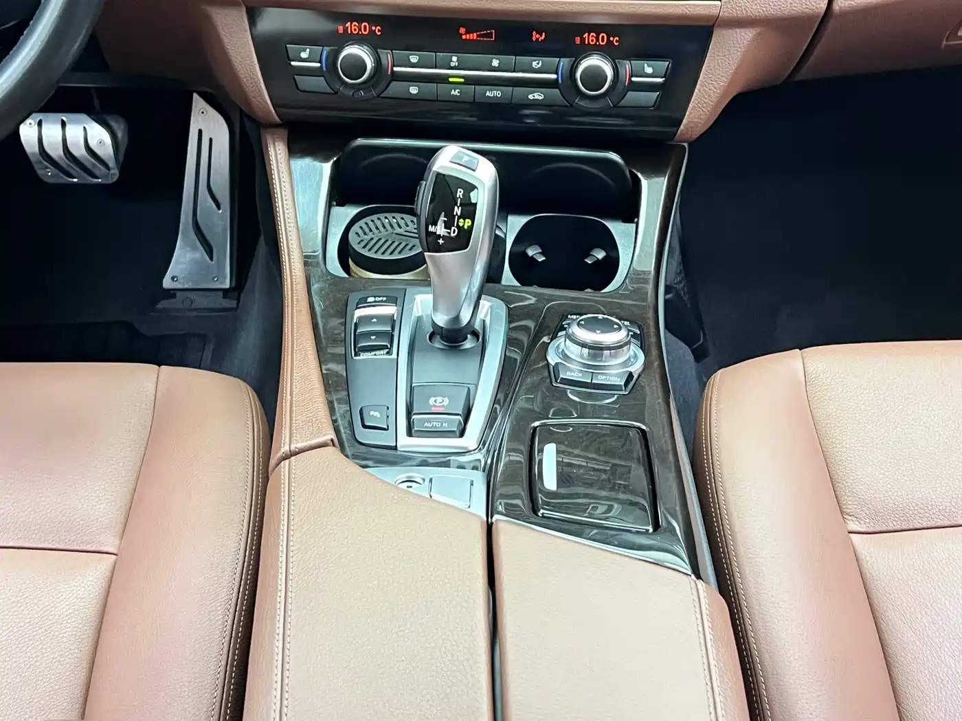 BMW 5 Series 2017 525Li Leading Edition фото 25