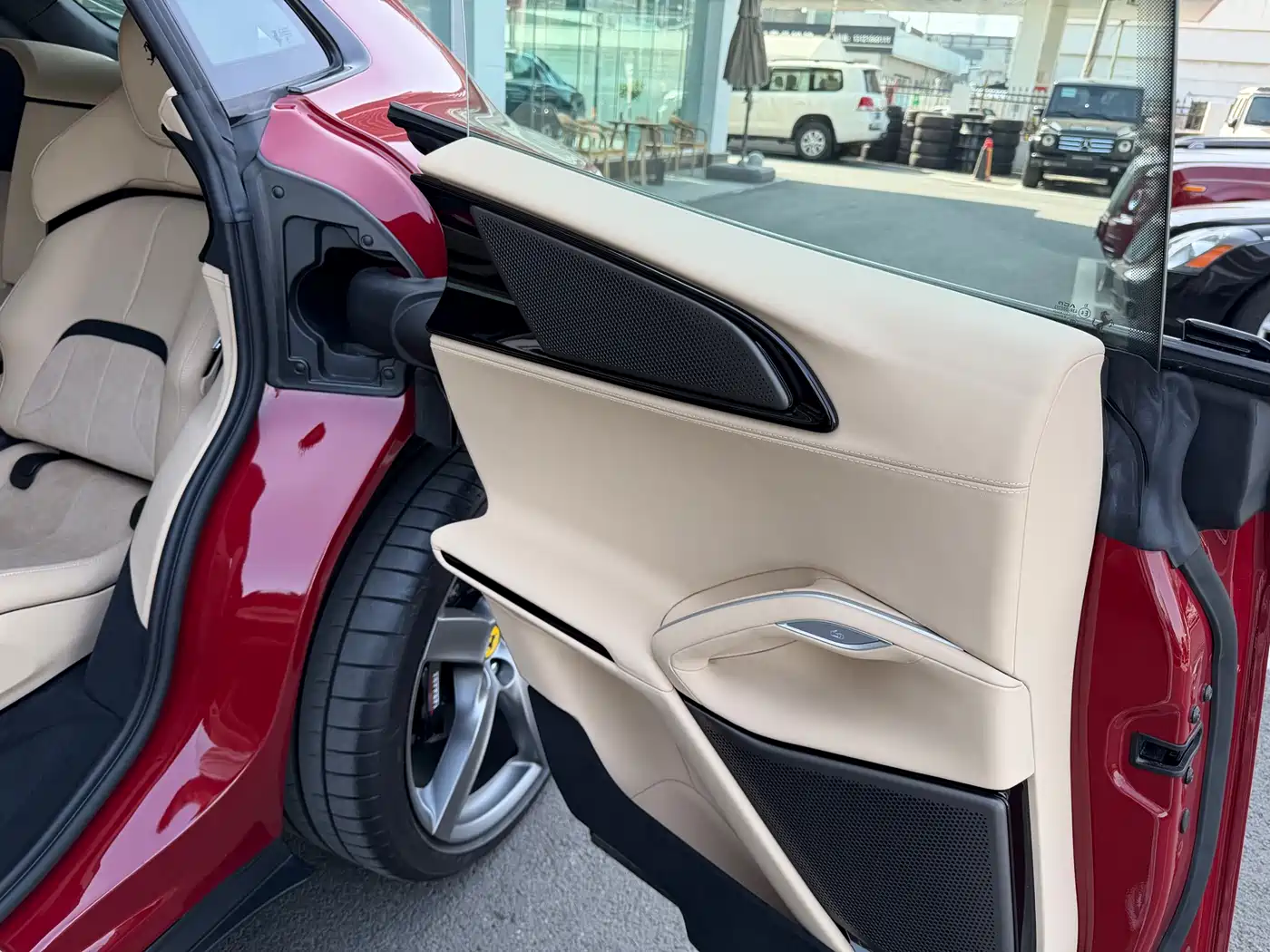 Ferrari Purosangue 2024 2023 6.5L V12