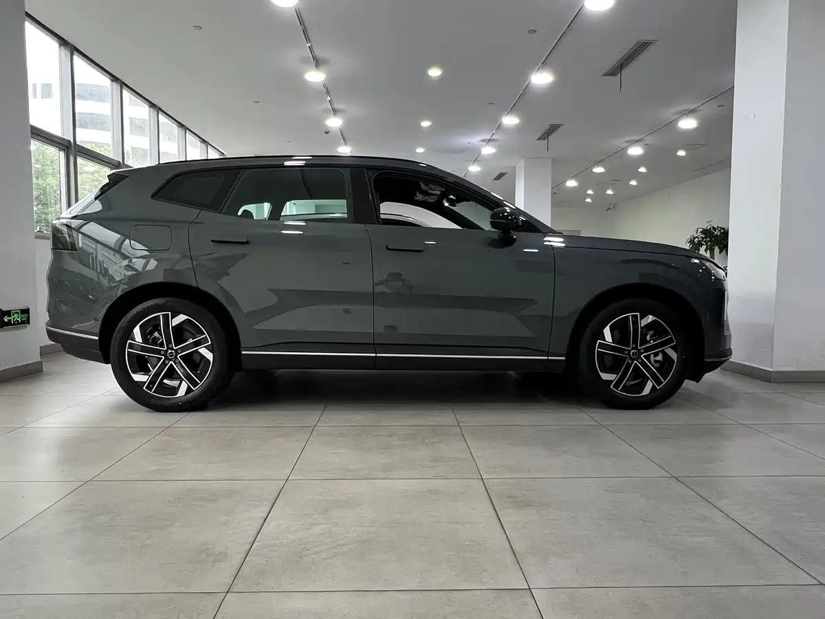 Volvo XC70 Plug-in Hybrid 2026 2026 AWD Extended Range Core