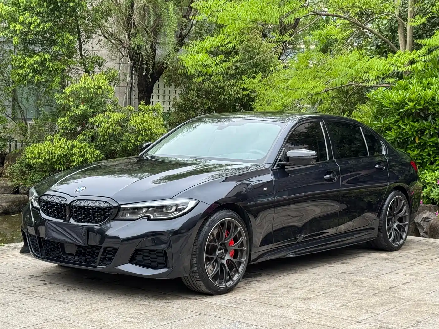 BMW 3 Series 2021 330Li xDrive M Sport Night Edition