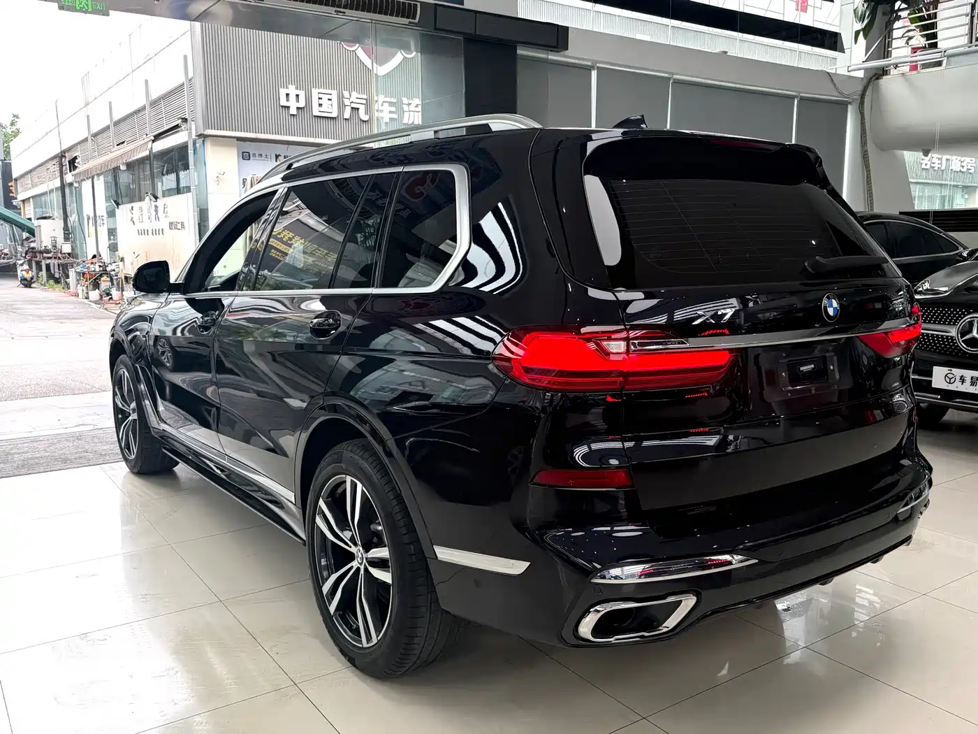 BMW X7 2021 xDrive40i Premium M Sport Package фото 21