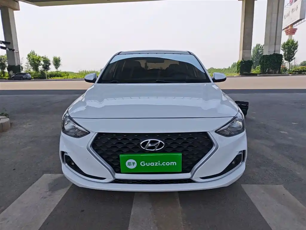 Hyundai Elantra 2018 1.6L Automatic Pleasing Edition GL China VI фото 3