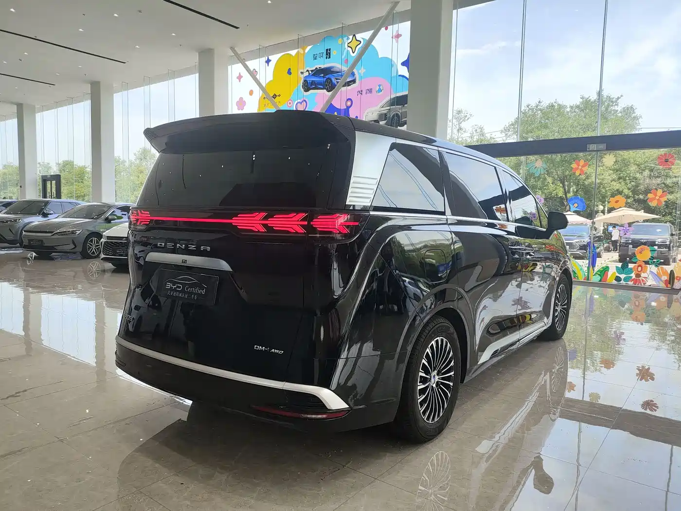 Denza D9 2024 DM-i 980 AWD Prestige фото 5