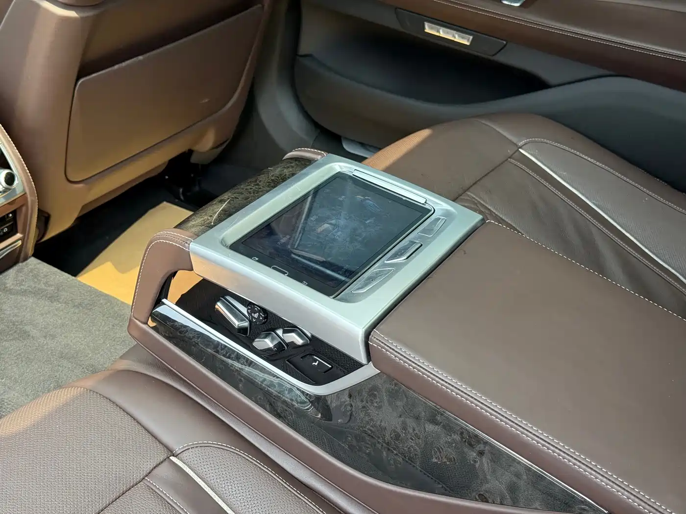 BMW 7 Series 2017 730Li Luxury Edition фото 11