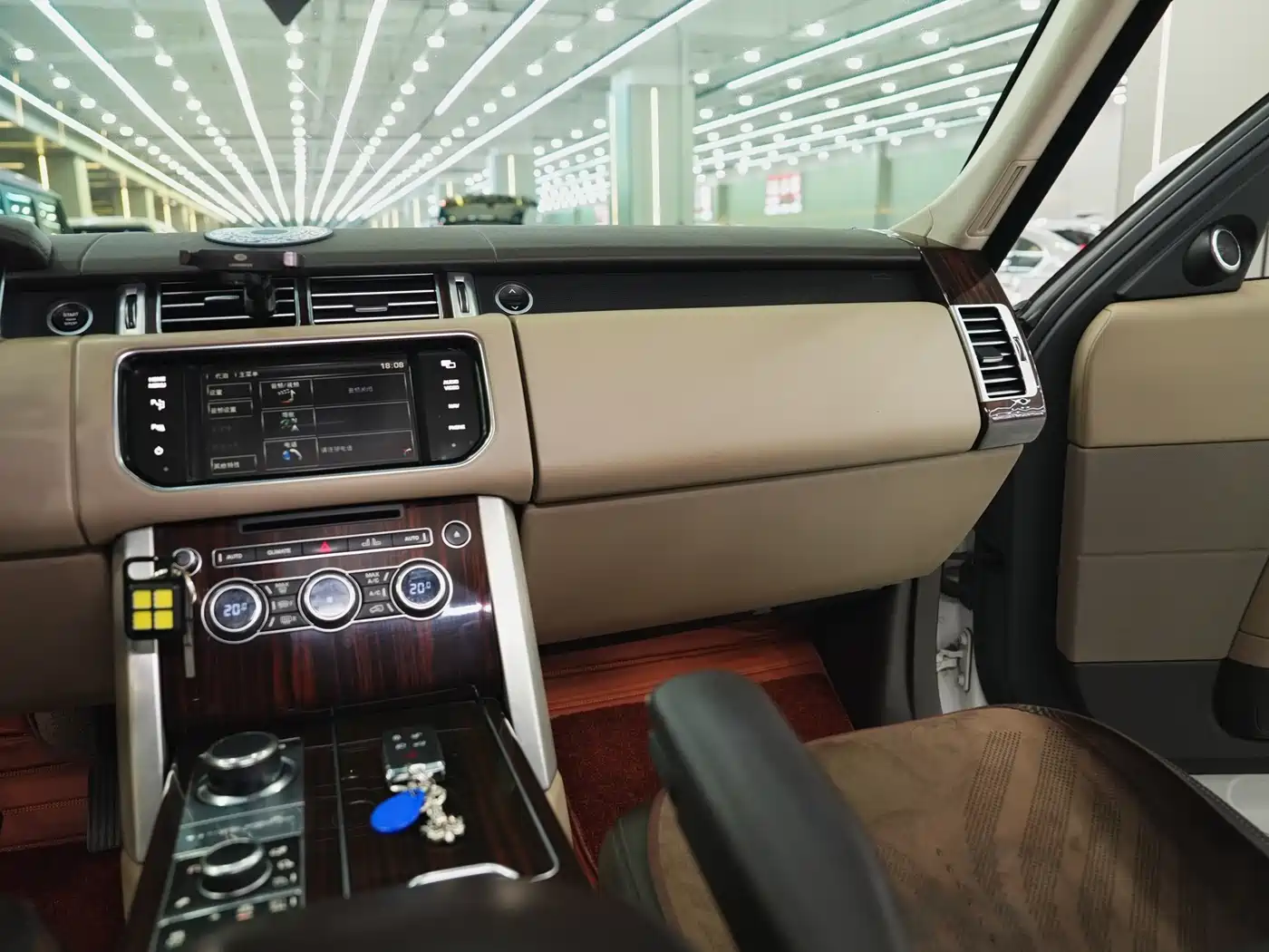 Land Rover Range Rover 2015 3.0 SC V6 Vogue фото 14