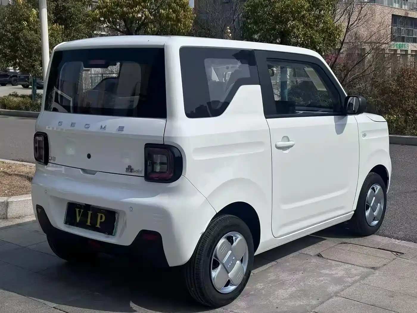 GEELY GALAXY PANDA