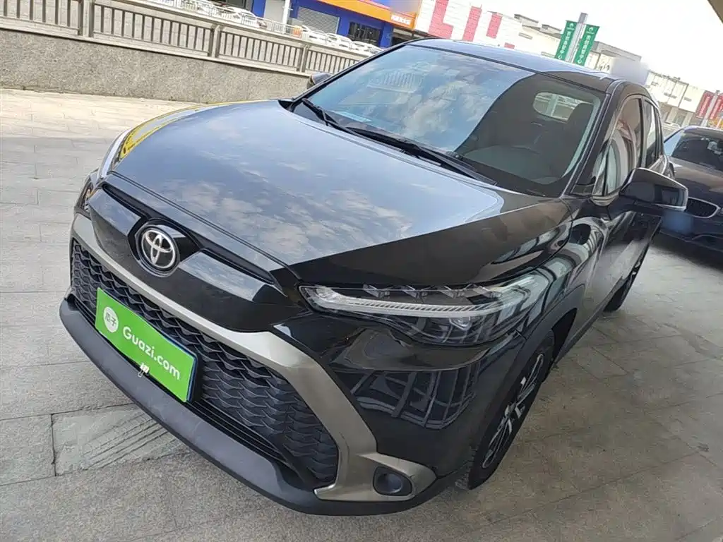 Toyota Frontlander 2022 2.0L CVT Luxury Edition фото 2