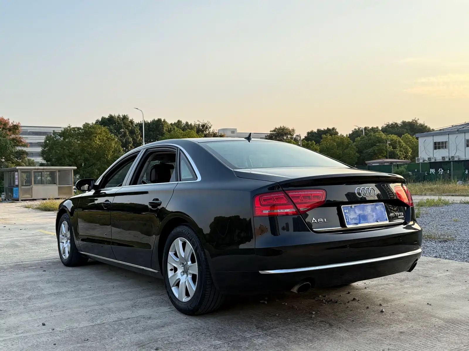 Фото 4 - Audi A8