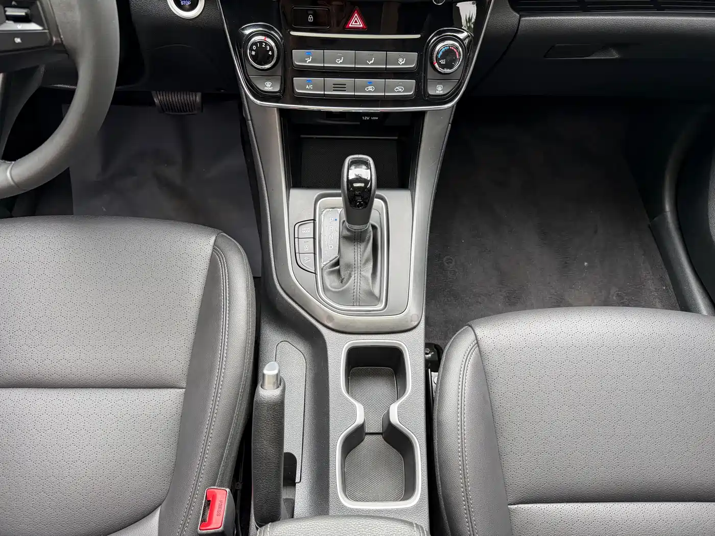 Hyundai Beijing Hyundai ix35 2018 2.0L Automatic 2WD Zhiyong·Enjoyment Edition фото 12