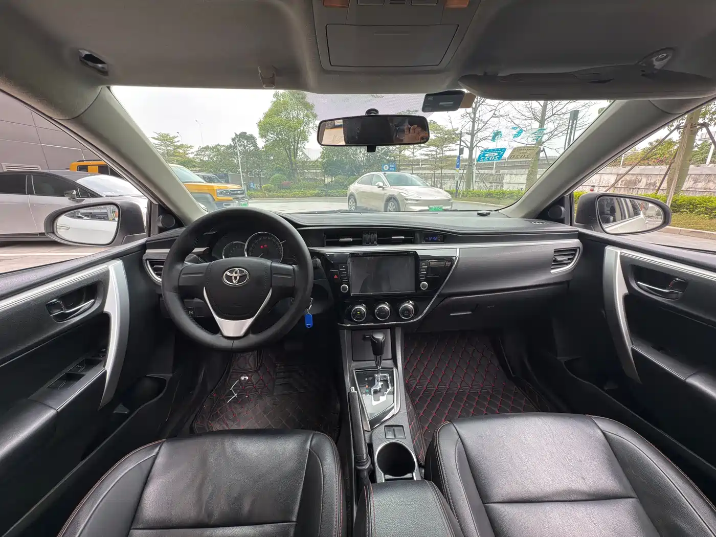 Toyota Corolla 2017 1.6L CVT GL фото 11