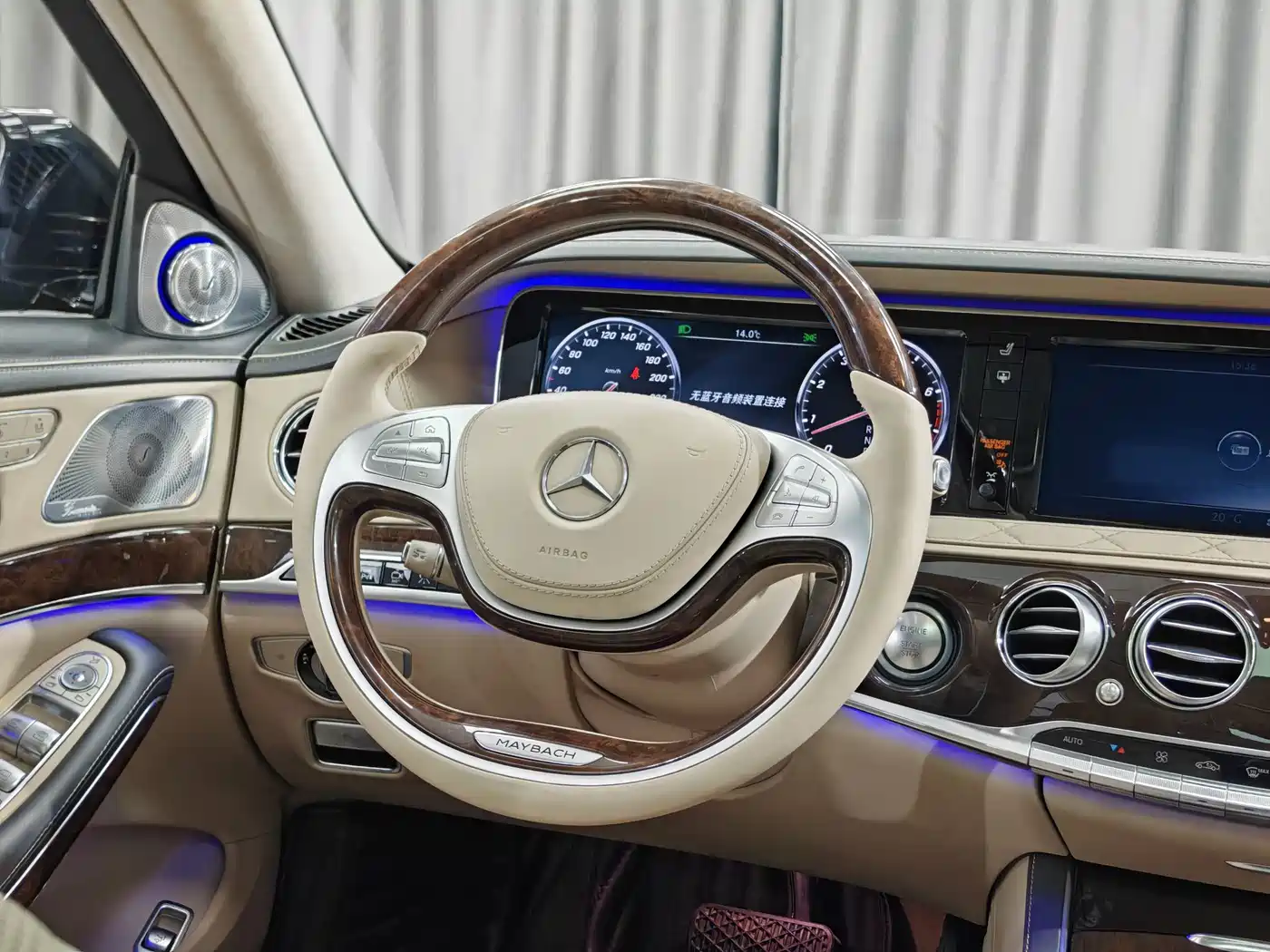 Mercedes-Benz Maybach S-Class 2015 S 600 фото 11