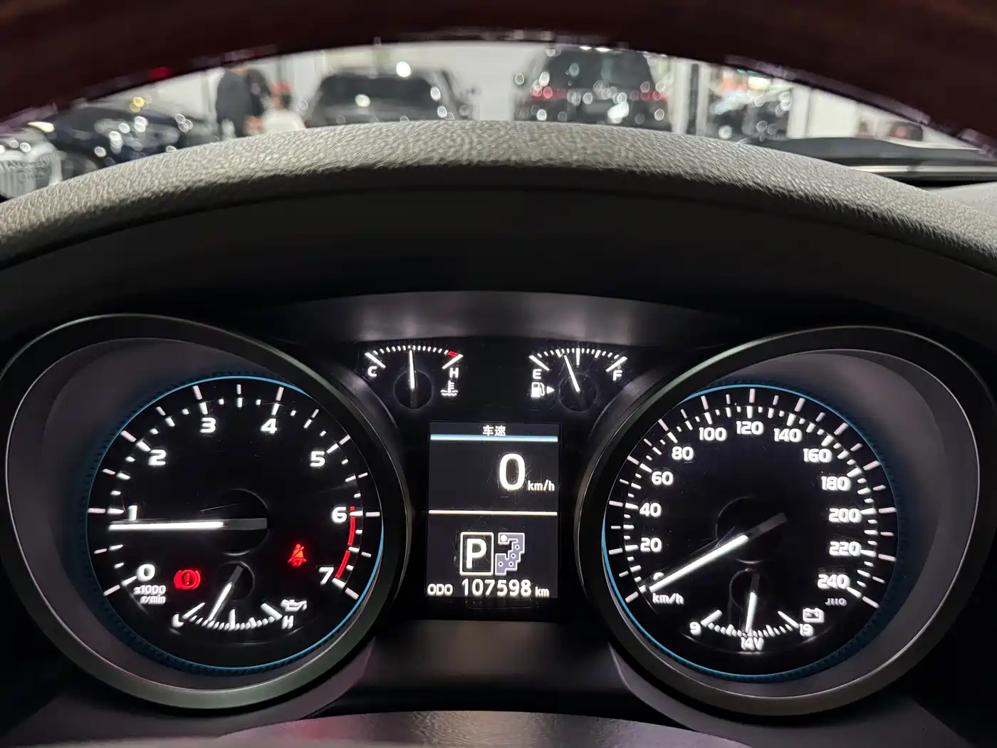 Toyota Land Cruiser 2012 4.6L Automatic VX-R фото 12