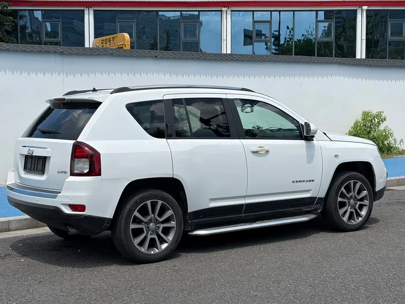 Jeep Compass (Import) 2016 2014 Facelift 2.4L 4WD Luxury Edition
