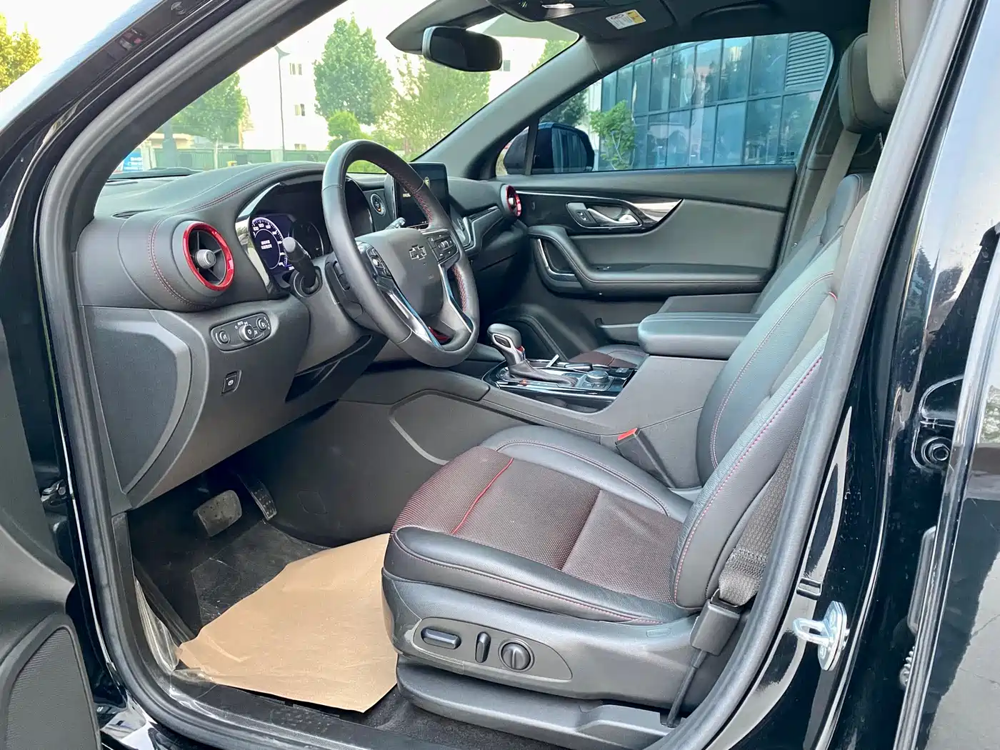 Chevrolet Trailblazer 2022 Mild Hybrid 650T RS Twin-Clutch AWD 7-Seater Flagship Edition фото 4